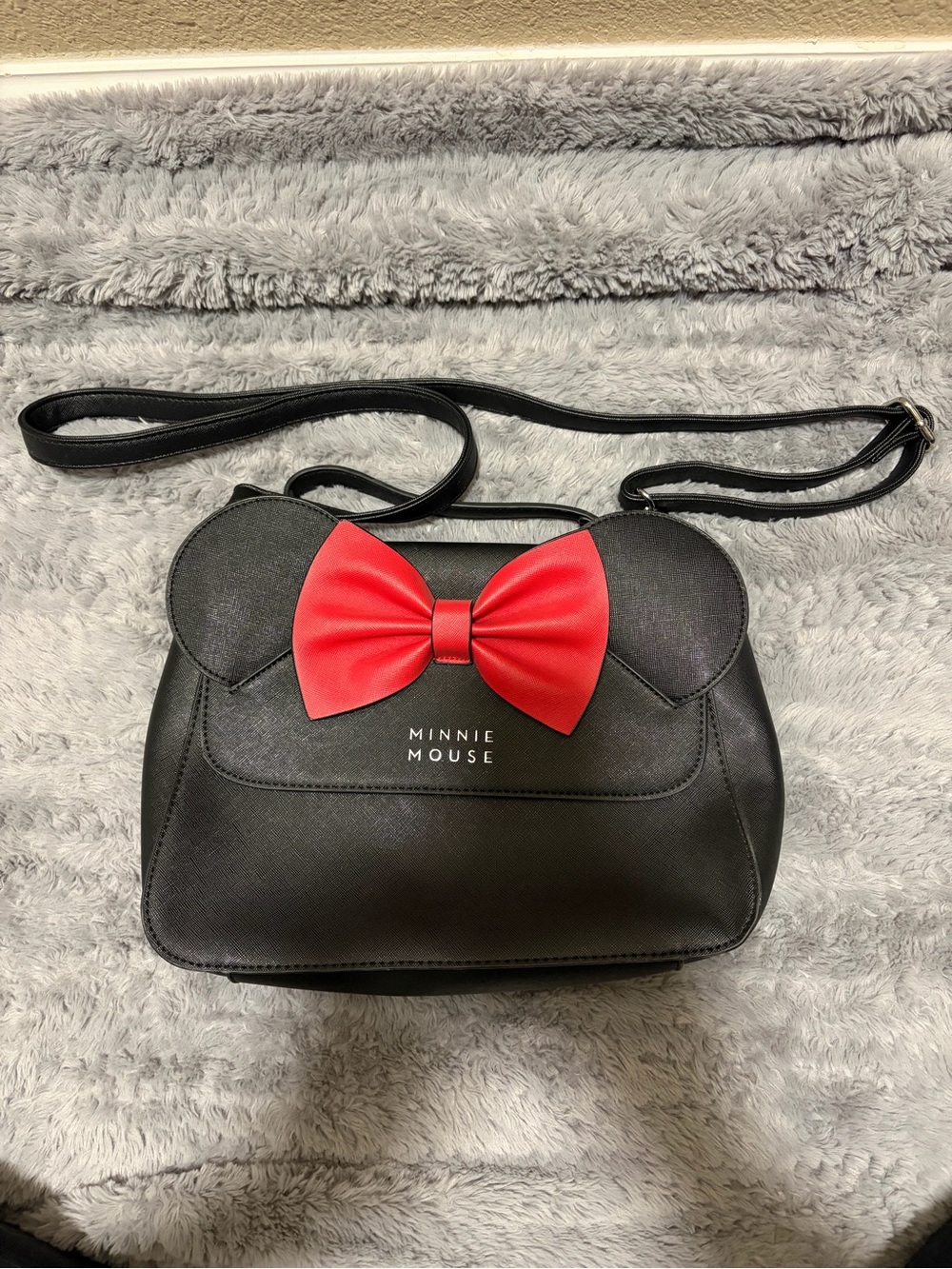 Loungefly Black Minnie Mouse Crossbody with Red Bow